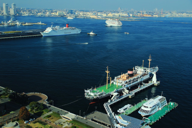 横浜港「国際港の玄関」